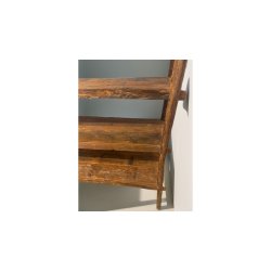 Flotte, robuste, rustikke Bali-reoler. Pris f�r: 4.000/3.000 kr. Nu 2.000/.1500 kr.