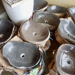 Nye naturstens hndvaske og plankebord i Suartr 2025