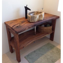 Planke bord og ben stel med hylde i Suartr