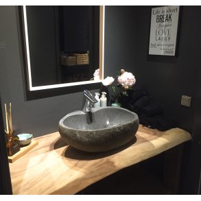 Flodstens hndvask med hul til armaturet + Plankebord